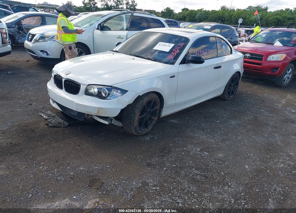 2009 BMW 128I VIN: WBAUP73569VK75334