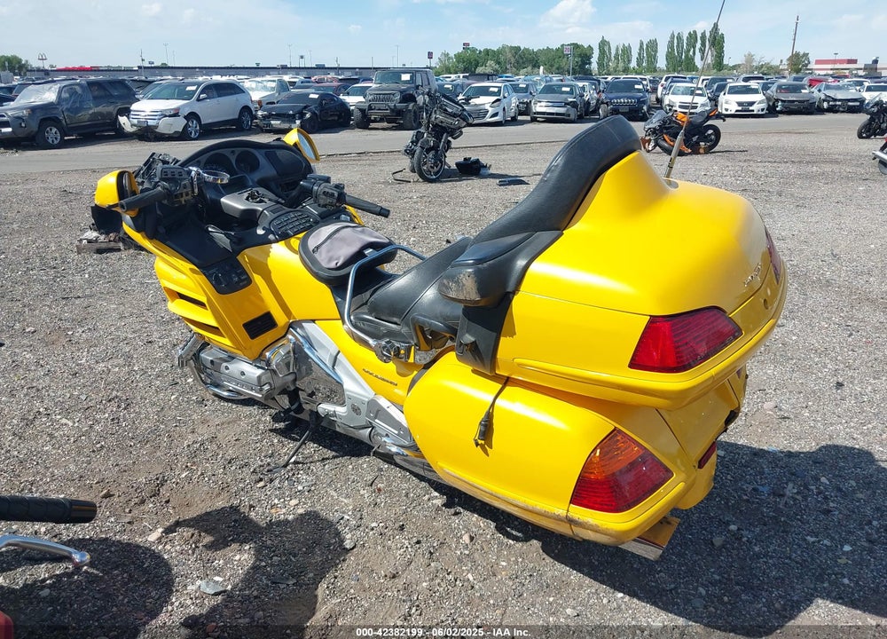 2003 HONDA GL1800 VIN: 1HFSC47063A208014
