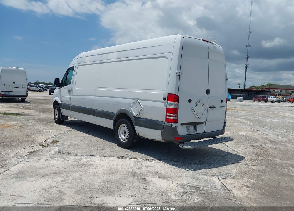 2011 MERCEDES-BENZ SPRINTER 2500 HIGH ROOF VIN: WD3PE8CB8B5562238