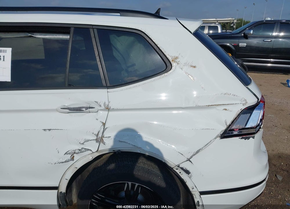 2019 VOLKSWAGEN TIGUAN VIN: 3VV2B7AX3KM178008