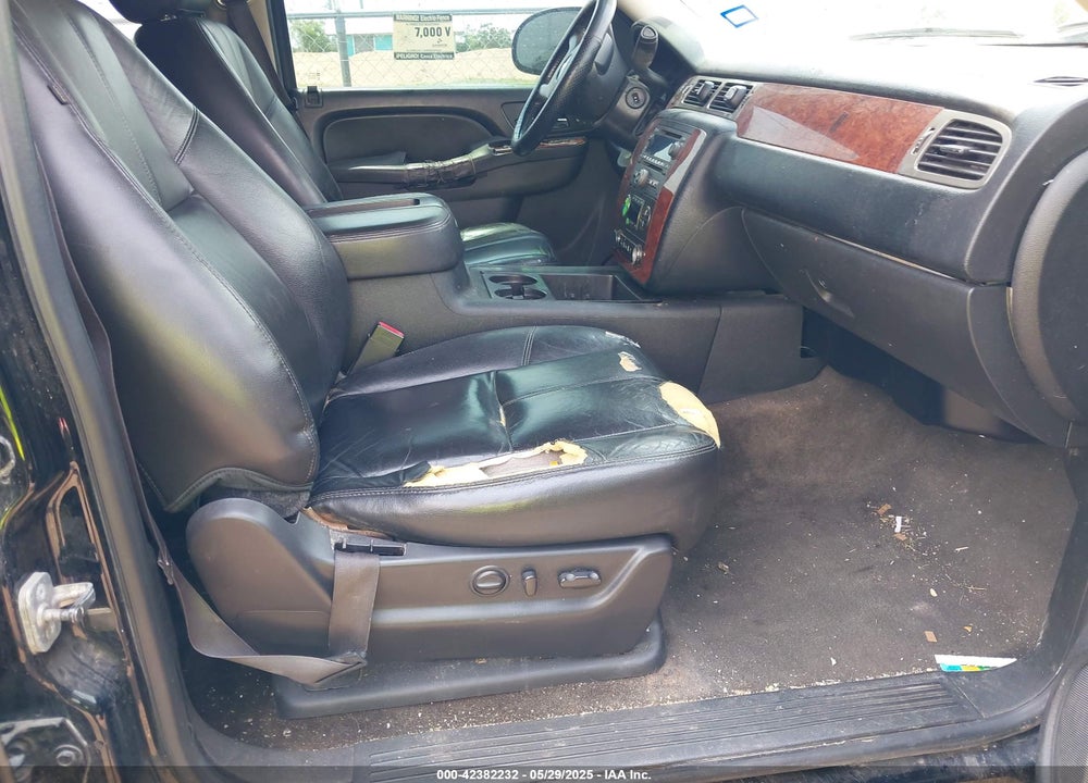 2014 CHEVROLET TAHOE LT VIN: 1GNSCBE08ER193058