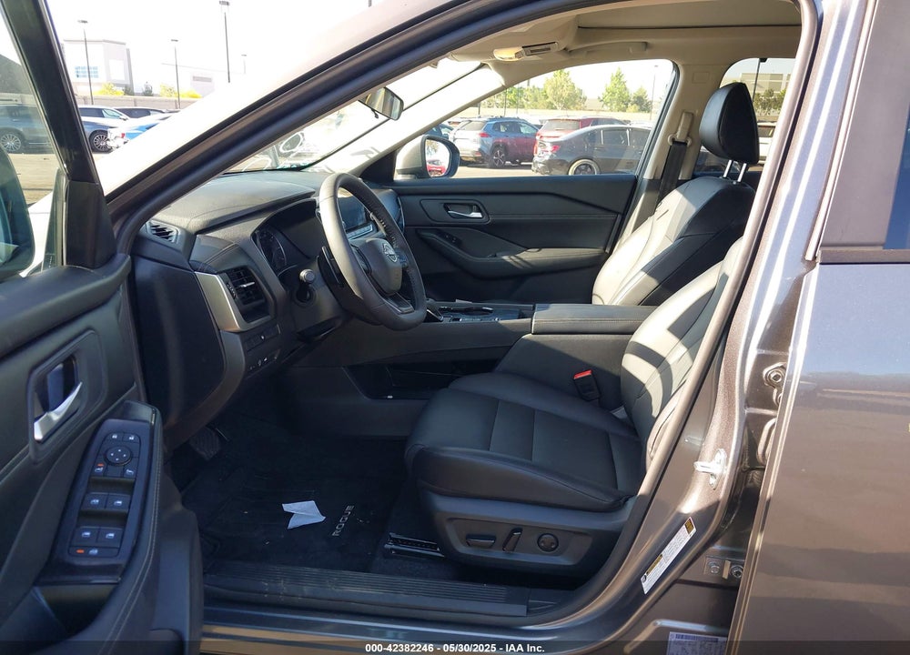 2025 NISSAN ROGUE SV FWD VIN: 5N1BT3BA3SC823736