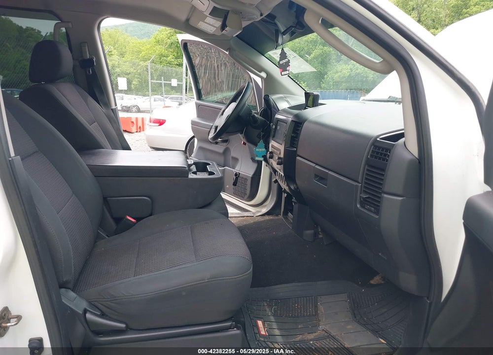 2009 NISSAN TITAN VIN: 1N6AA07C09N312298