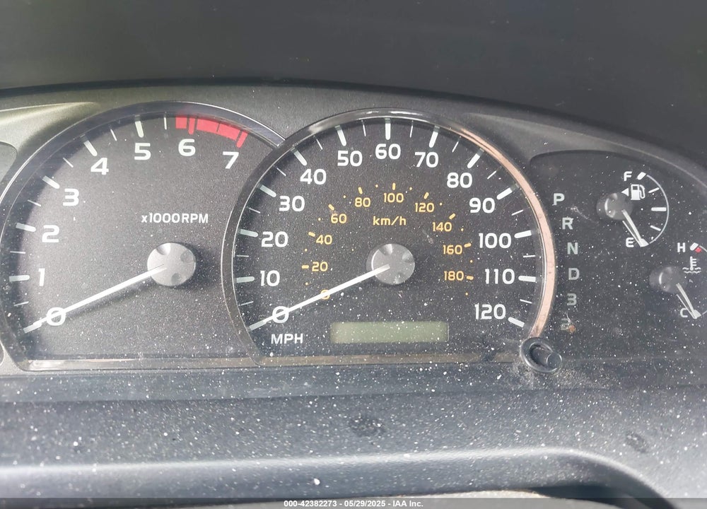 2005 TOYOTA SEQUOIA SR5 V8 VIN: 5TDBT44A95S239271