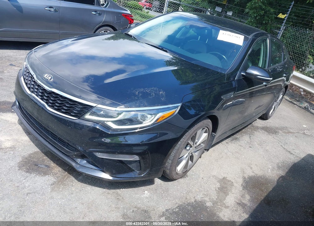 2019 KIA OPTIMA VIN: 5XXGT4L38KG303595