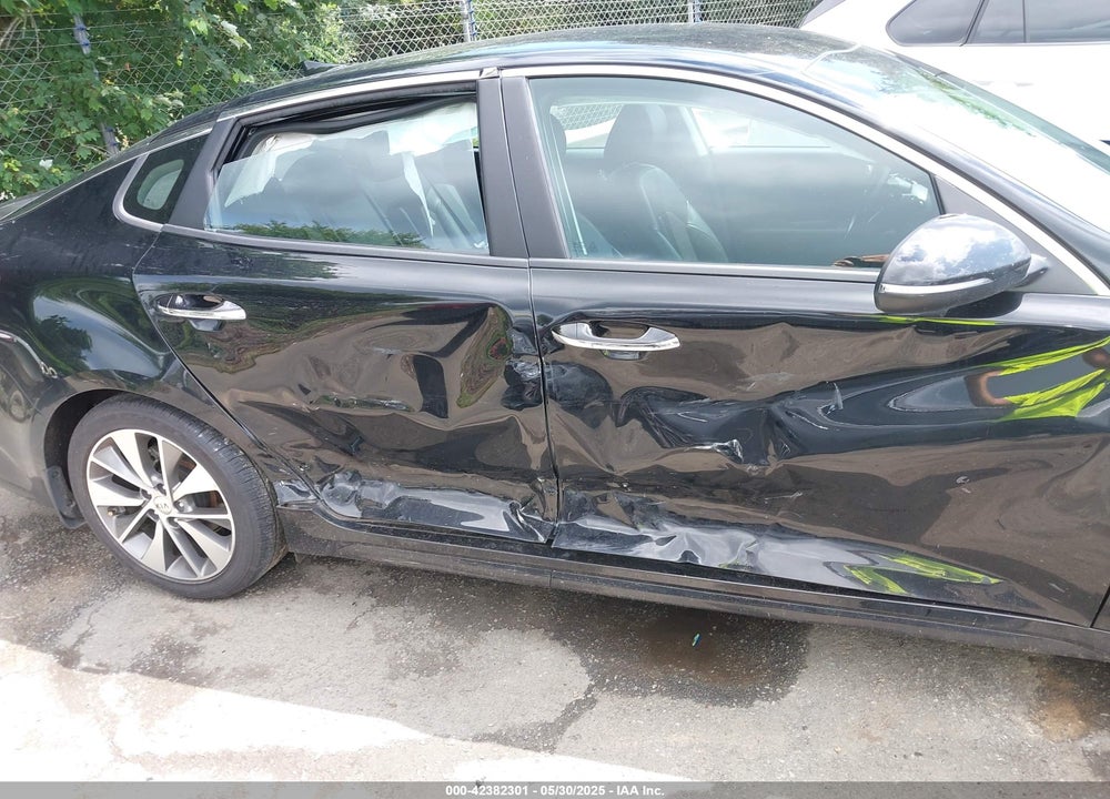 2019 KIA OPTIMA VIN: 5XXGT4L38KG303595
