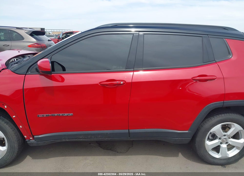 2018 JEEP COMPASS VIN: 3C4NJDBB7JT328223