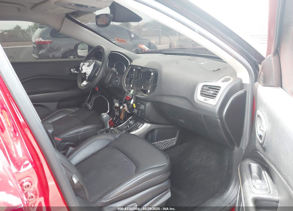 2018 JEEP COMPASS VIN: 3C4NJDBB7JT328223