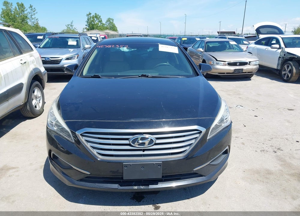 2017 HYUNDAI SONATA SE VIN: 5NPE24AF0HH445024