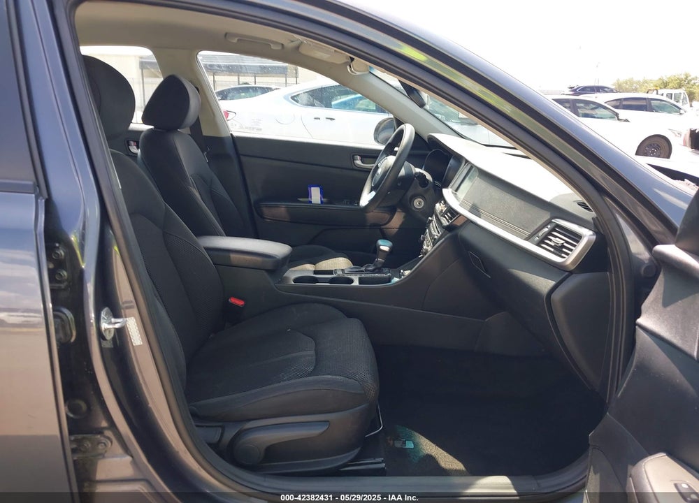 2020 KIA OPTIMA LX VIN: 5XXGT4L36LG442884