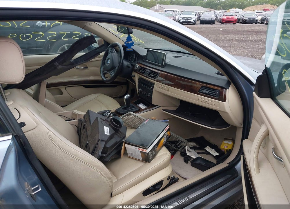 2010 BMW 3 SERIES VIN: WBAWV5C55AP081938