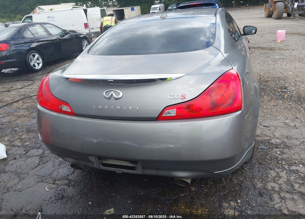 2008 INFINITI G37 VIN: JNKCV64E28M116424