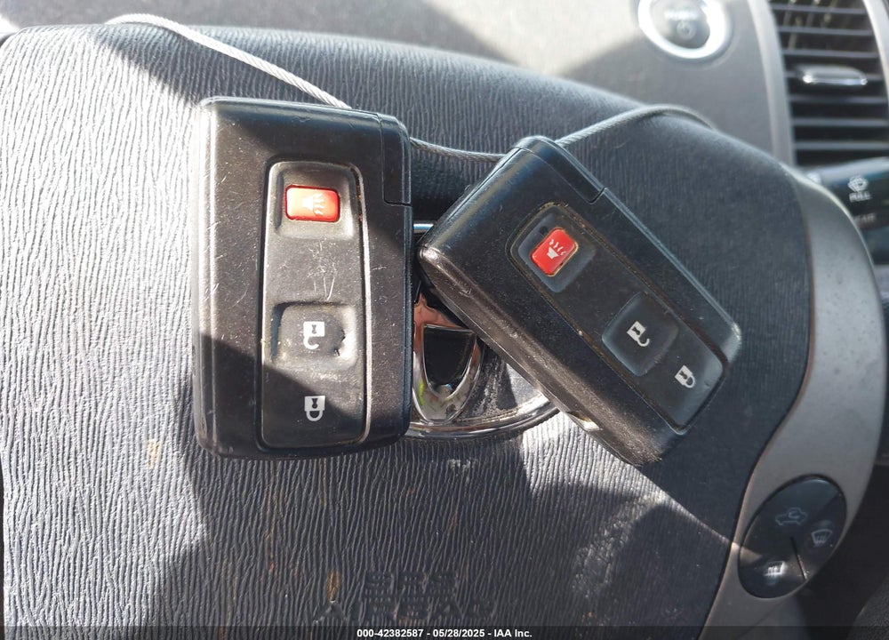 2006 TOYOTA PRIUS VIN: JTDKB20U667078185