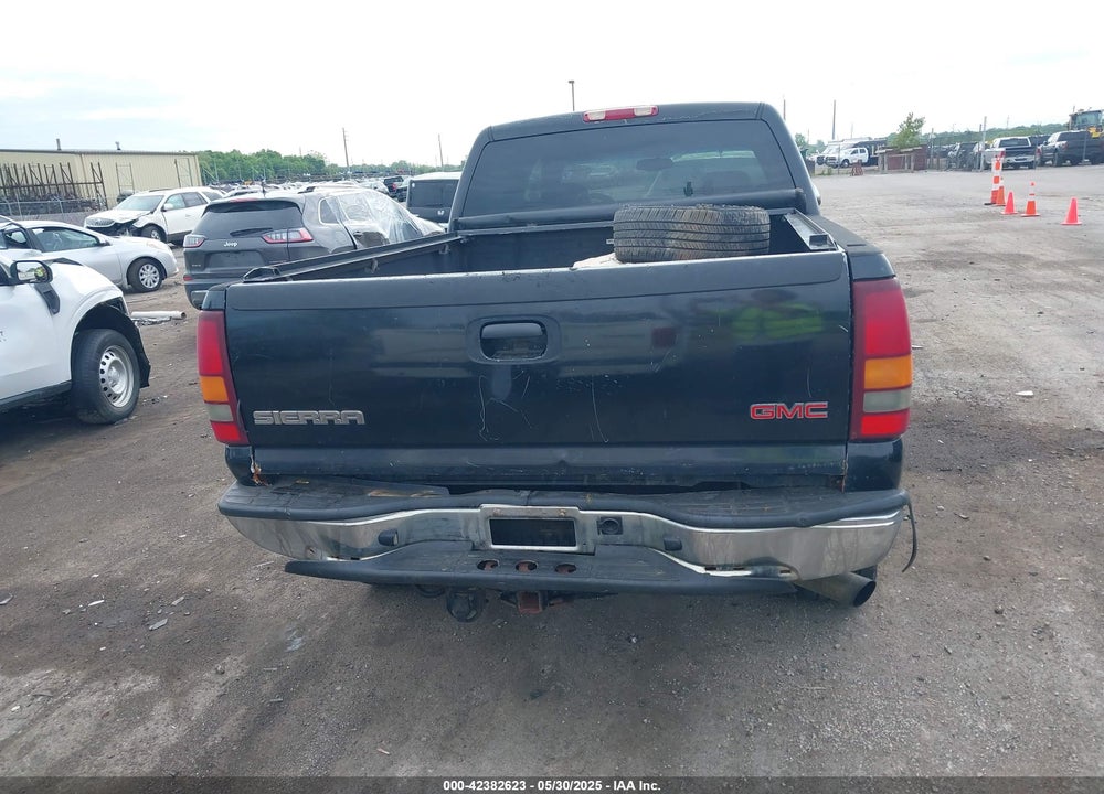 2002 GMC SIERRA 2500HD SLE VIN: 1GTHK231X2F233851