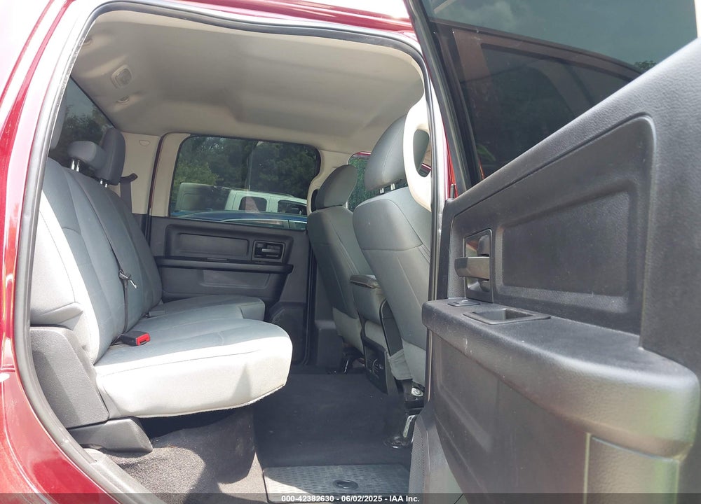 2018 RAM 2500 TRADESMAN 4X4 6'4 BOX VIN: 3C6UR5CL7JG201831