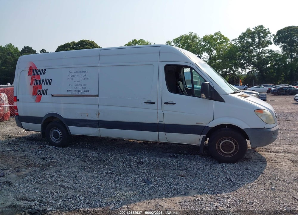 2011 MERCEDES-BENZ SPRINTER VIN: WD3PE8CC6B5532132