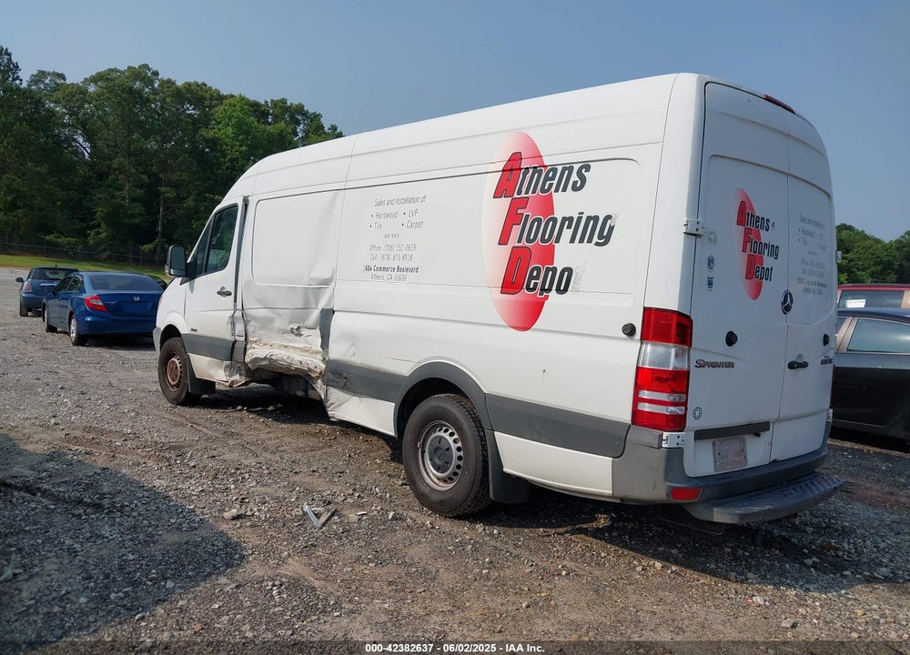 2011 MERCEDES-BENZ SPRINTER VIN: WD3PE8CC6B5532132
