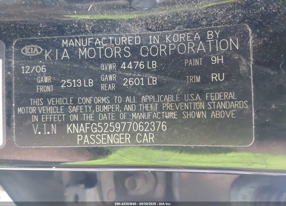 2007 KIA RONDO VIN: KNAFG525977062376
