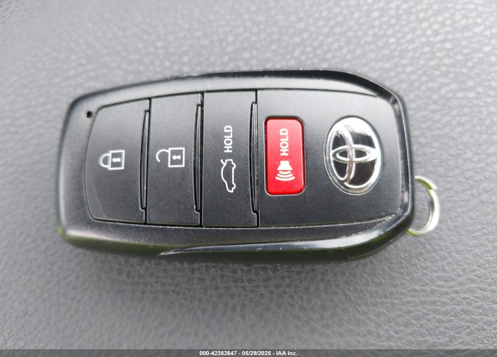 2025 TOYOTA CAMRY VIN: 4T1DAACK9SU570040
