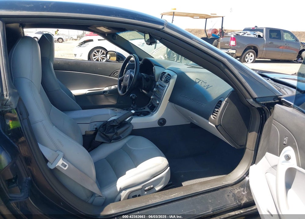 2005 CHEVROLET CORVETTE VIN: 1G1YY24UX55109623