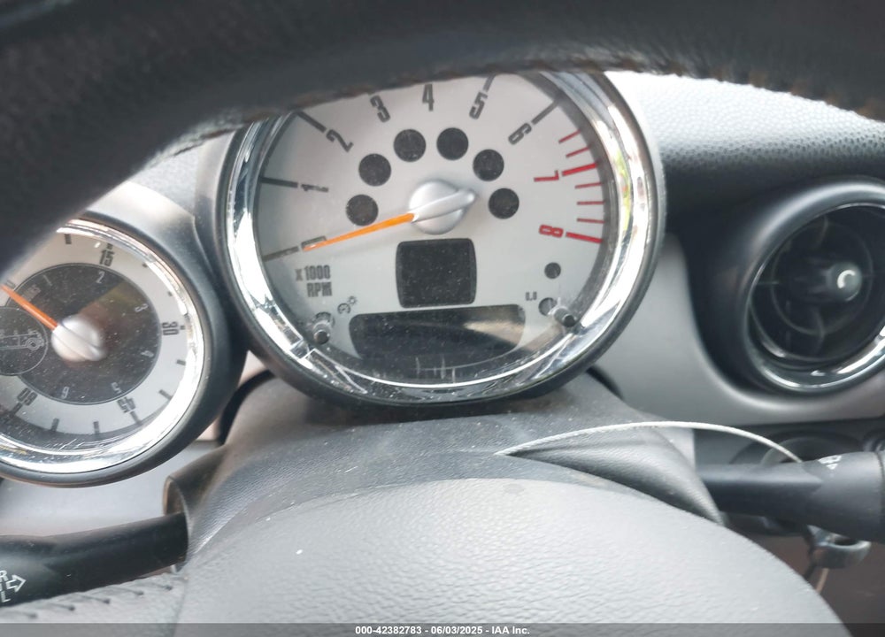 2009 MINI COOPER VIN: WMWMR33569TJ93991