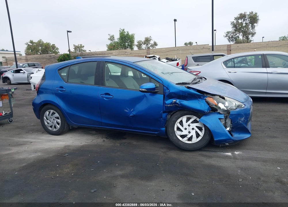 2015 TOYOTA PRIUS C ONE VIN: JTDKDTB34F1111966