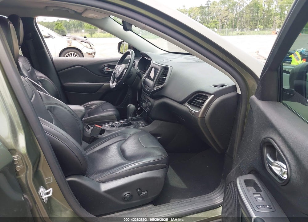 2021 JEEP CHEROKEE VIN: 1C4PJLMX8MD112435