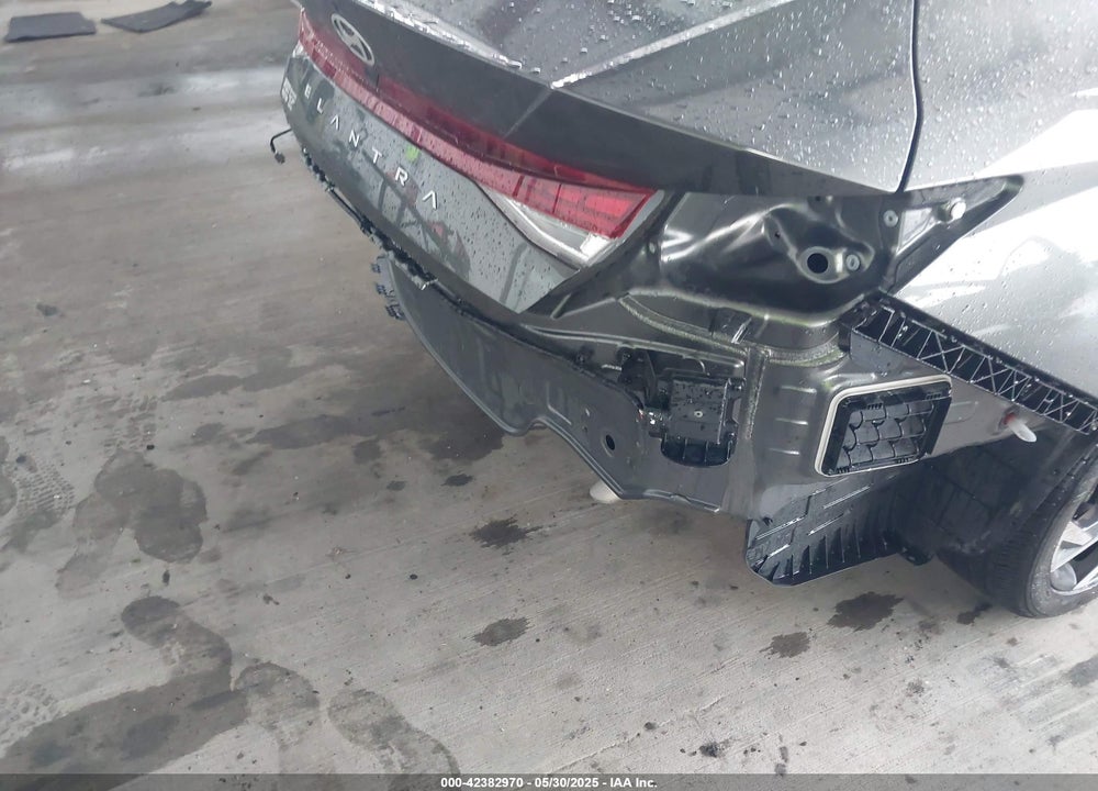 2024 HYUNDAI ELANTRA VIN: KMHLS4DG1RU785457