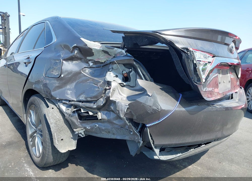 2017 TOYOTA CAMRY LE/SE/XLE/XSE VIN: 4T1BF1FKXHU670385