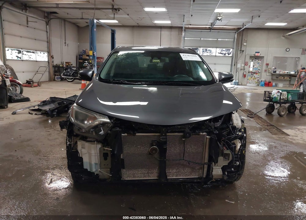 2018 TOYOTA RAV4 VIN: 2T3RFREV8JW701686