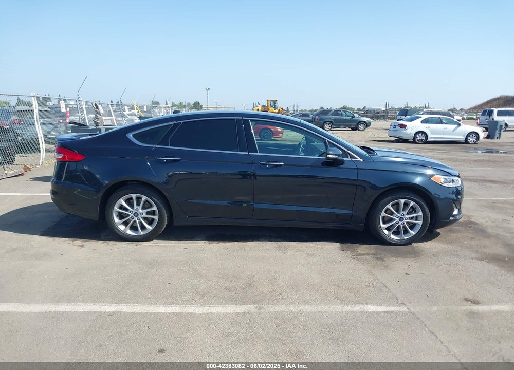 2020 FORD FUSION VIN: 3FA6P0SU7LR114156