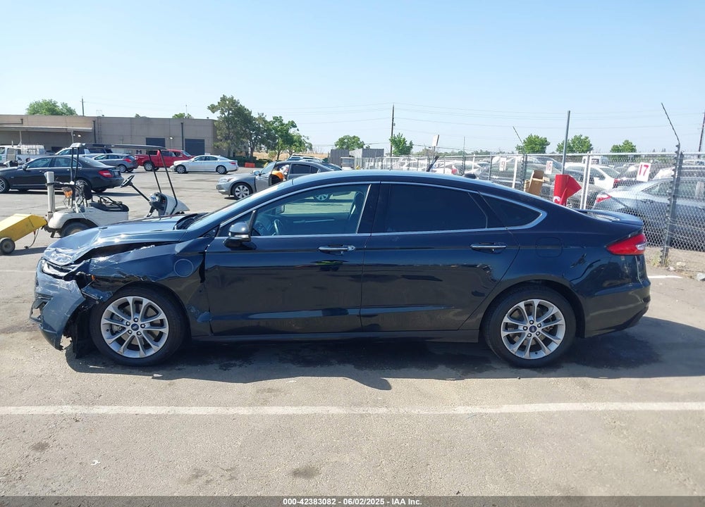 2020 FORD FUSION VIN: 3FA6P0SU7LR114156