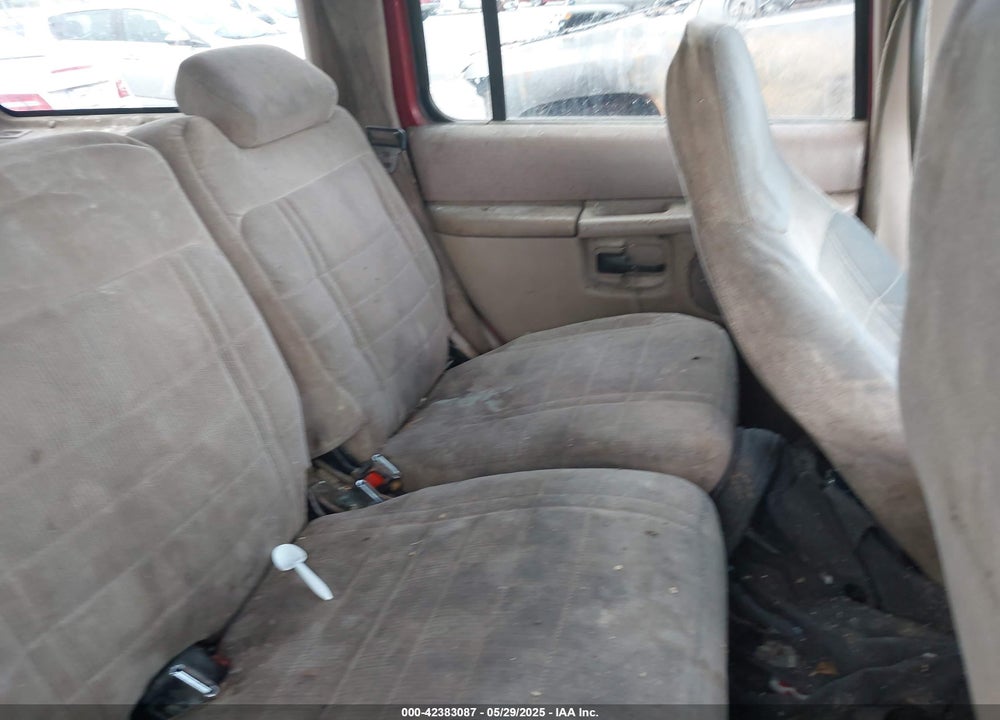 1997 FORD EXPLORER EDDIE BAUER/LIMITED/XL/XLT VIN: 1FMDU32X7VUD09221