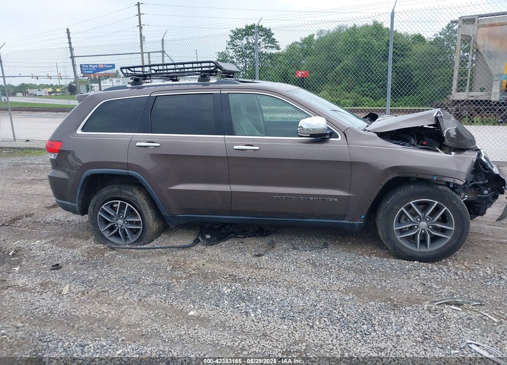 2017 JEEP GRAND CHEROKEE VIN: 1C4RJFBG4HC920046