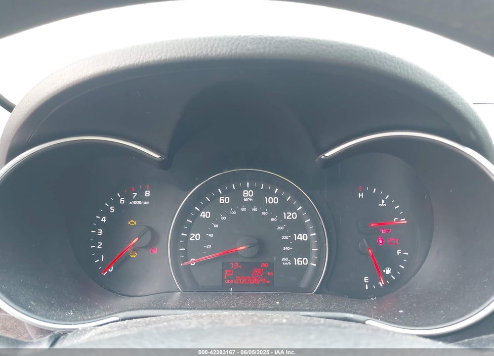 2015 KIA SORENTO LX VIN: 5XYKT3A61FG661480