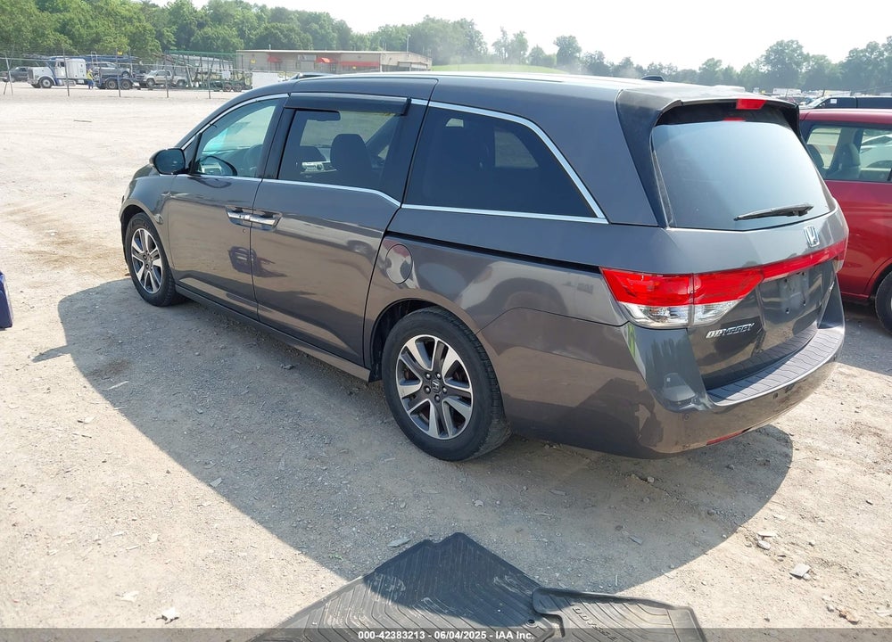 2015 HONDA ODYSSEY TOURING/TOURING ELITE VIN: 5FNRL5H90FB065424