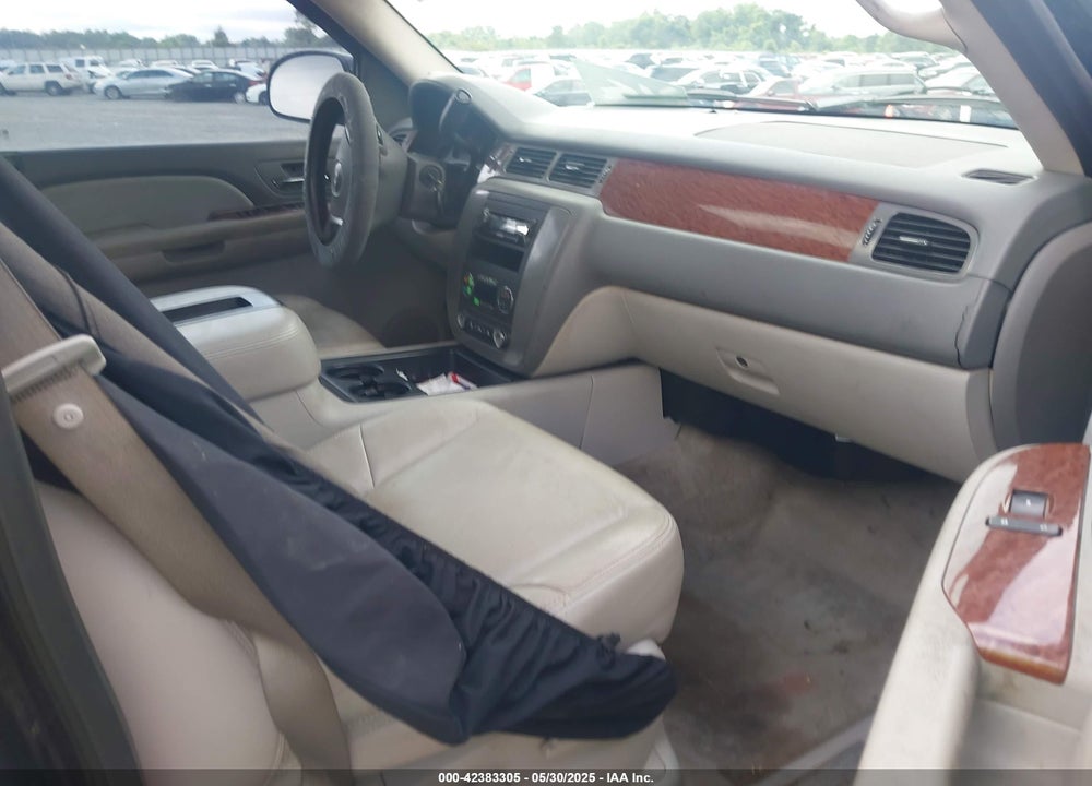 2008 GMC YUKON SLE VIN: 1GKFC13J88R146055