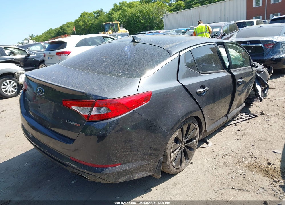 2011 KIA OPTIMA VIN: KNAGR4A66B5148316