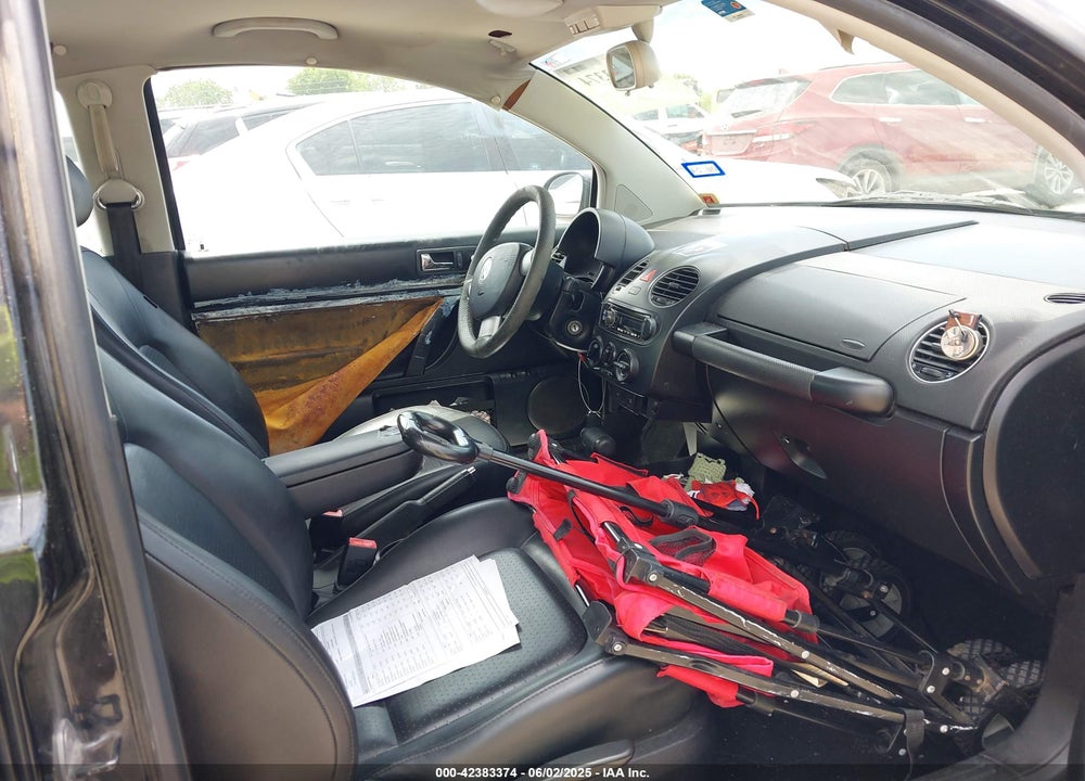 2010 VOLKSWAGEN NEW BEETLE 2.5L VIN: 3VWPG3AG4AM013787