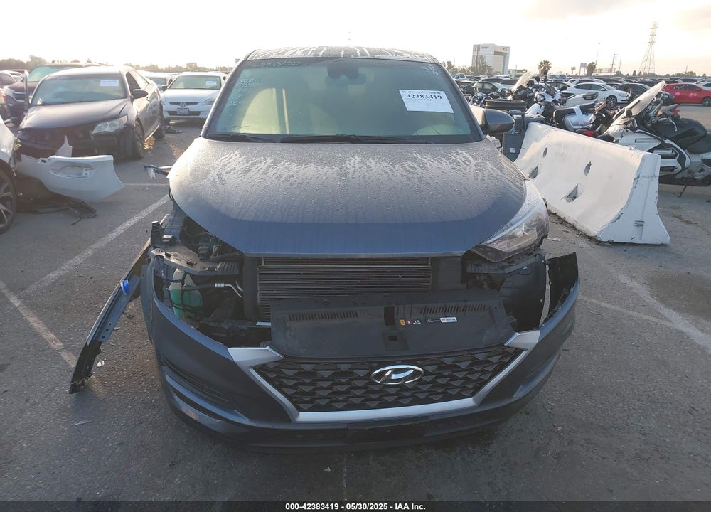2021 HYUNDAI TUCSON VIN: KM8J23A42MU295632