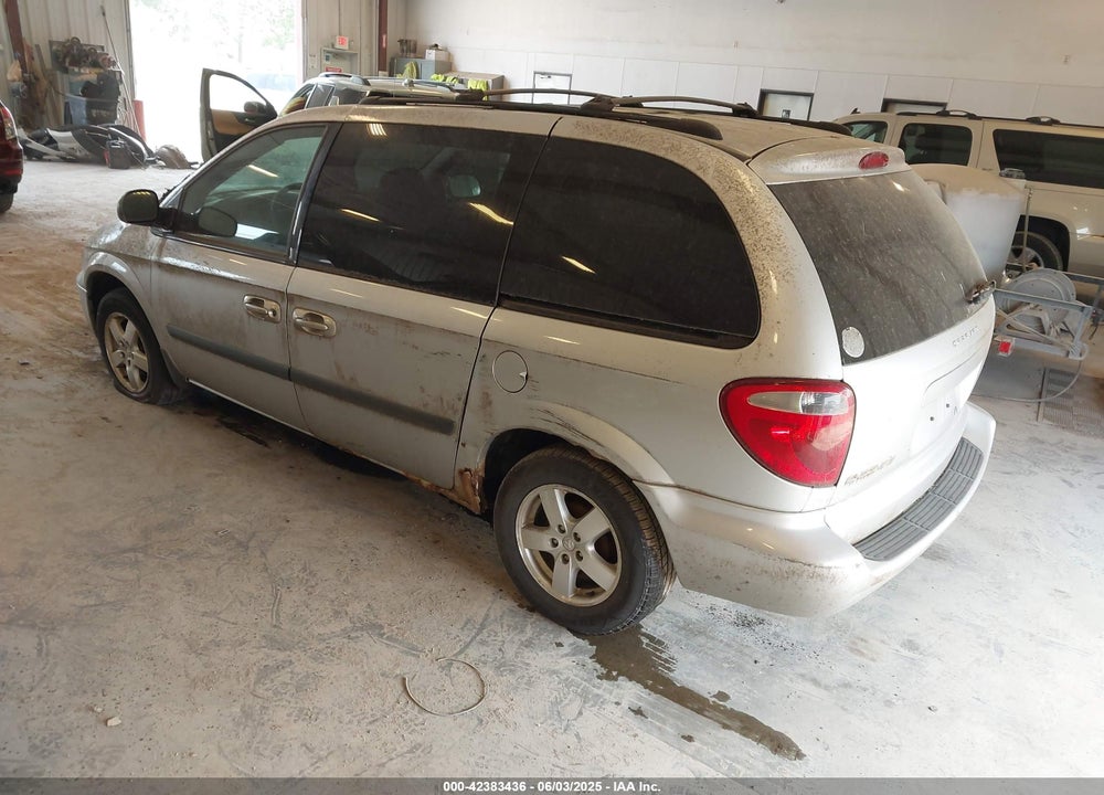 2005 DODGE CARAVAN SXT VIN: 1D4GP45RX5B286270