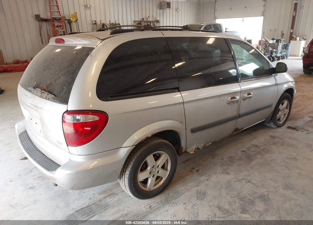 2005 DODGE CARAVAN SXT VIN: 1D4GP45RX5B286270