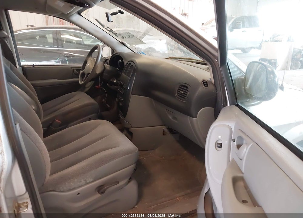 2005 DODGE CARAVAN SXT VIN: 1D4GP45RX5B286270