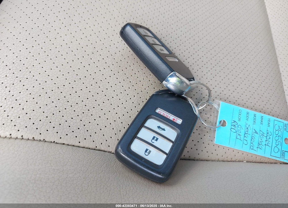 2014 HONDA ACCORD VIN: 1HGCR2F88EA035254