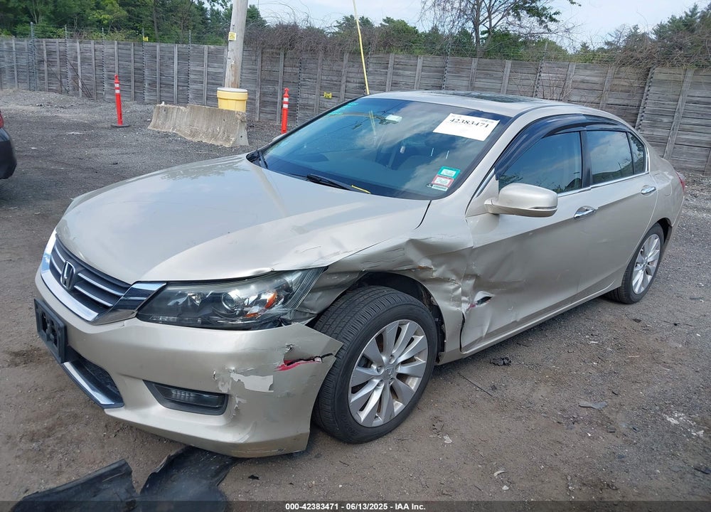 2014 HONDA ACCORD VIN: 1HGCR2F88EA035254