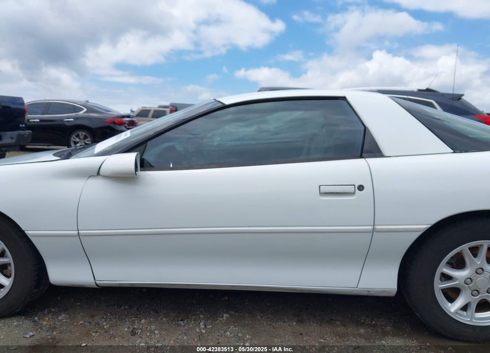2002 CHEVROLET CAMARO VIN: 2G1FP22K322119882