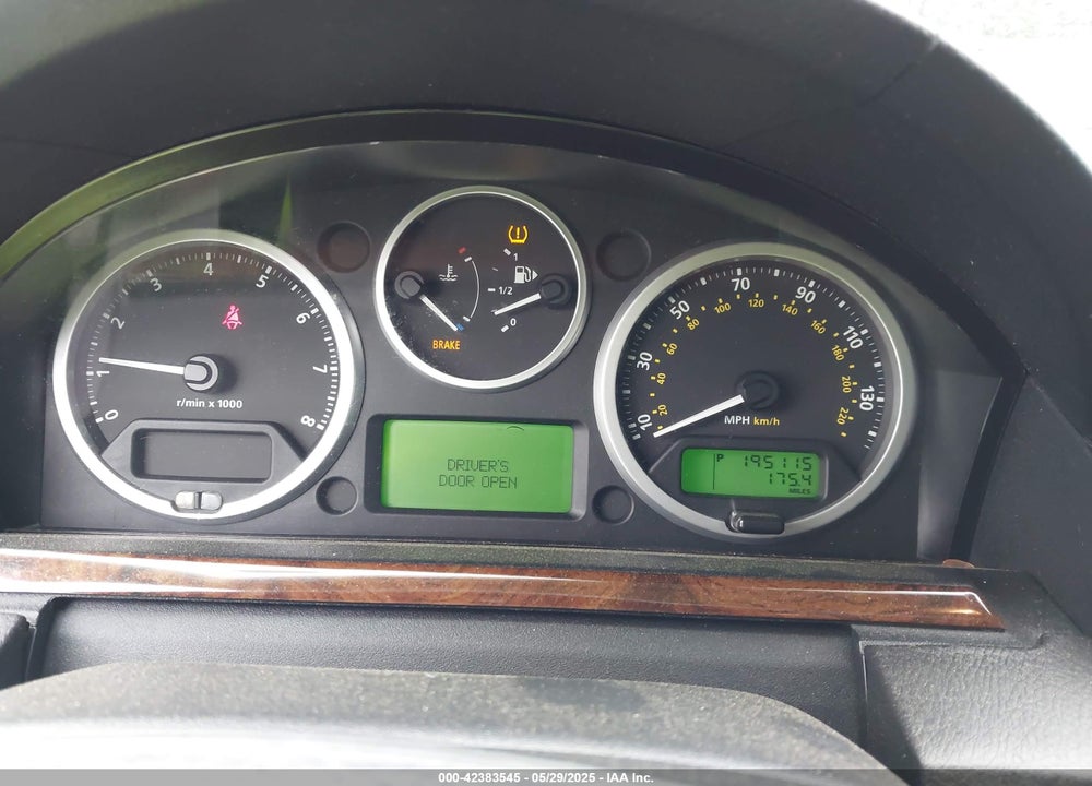 2007 LAND ROVER LR3 VIN: SALAG25427A420556