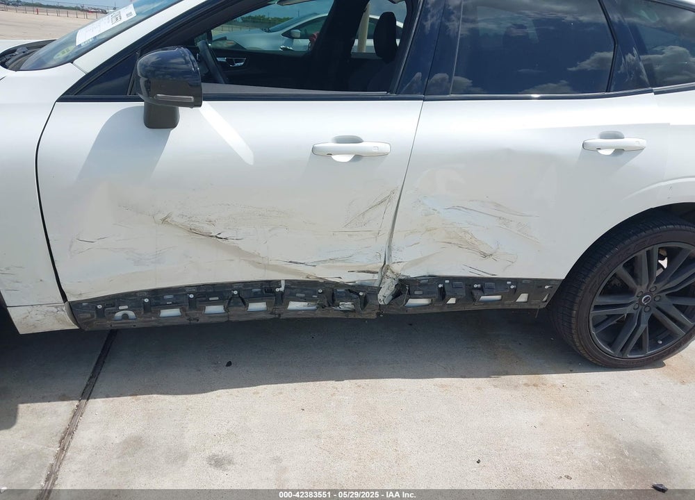 2020 VOLVO XC60 VIN: YV4102DM6L1517568