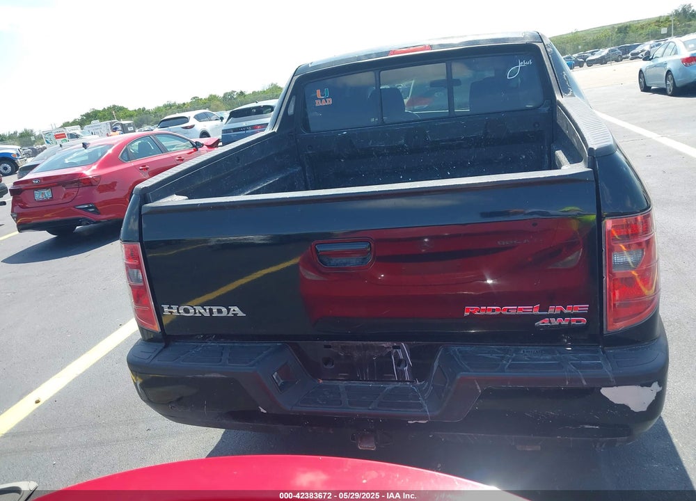 2011 HONDA RIDGELINE RTS VIN: 5FPYK1F43BB453571