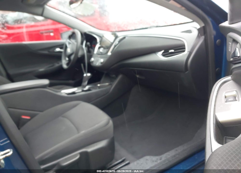 2019 CHEVROLET MALIBU VIN: 1G1ZD5ST0KF118655